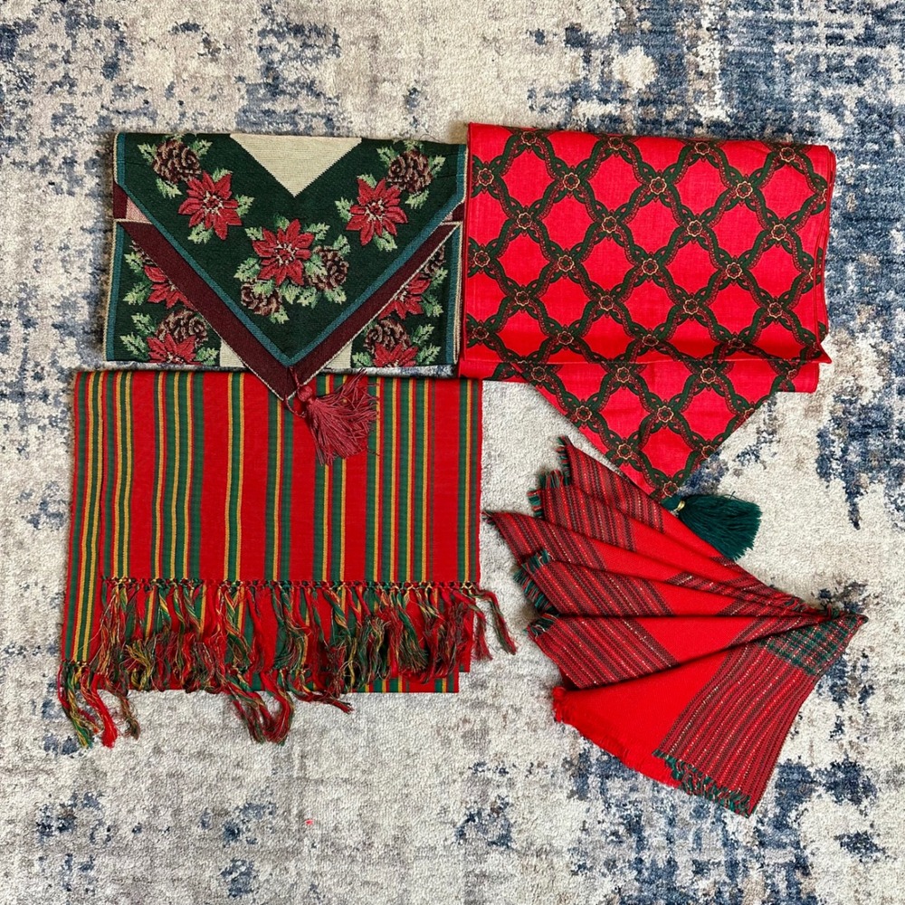 Lot of Vintage 90's Christmas Table Runners & Napkin Set VERA Red Green Gold